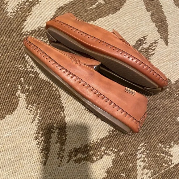 NWOT Men's Pikolinos Tan Leather Driving Moccasin 41 (US 7)
